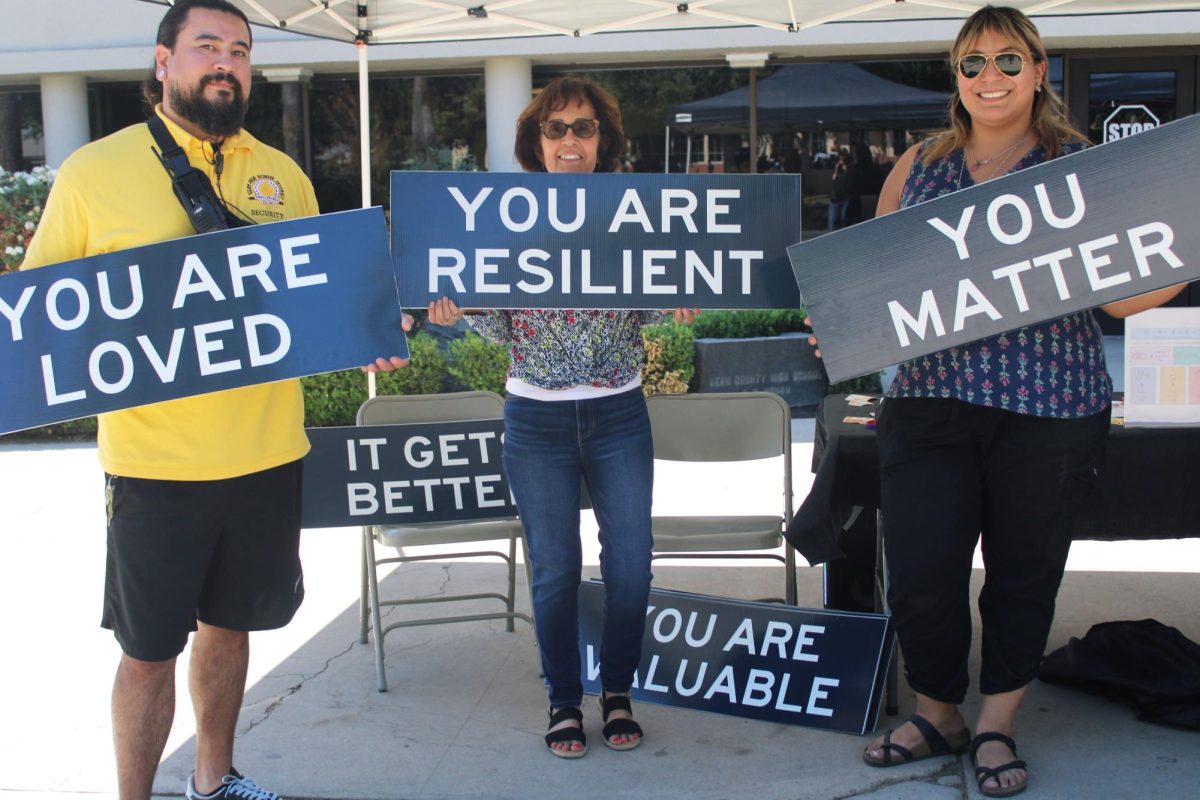 Staff use signs to send positive messages to Drillers.